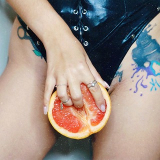 Логотип @a2day4 - За секс пояснила