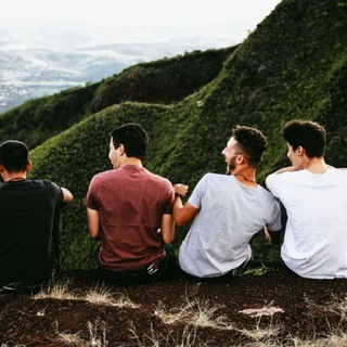 Логотип @a_pomnish_official - А помнишь..