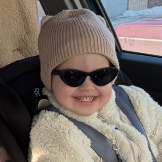 Логотип @abblizza - заметки мамы-зумера 🍼