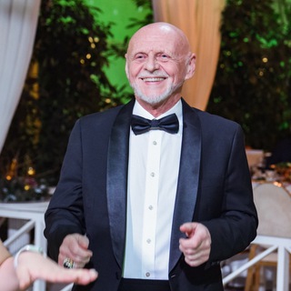 Логотип @abdullah_tolganai - Хирург онкогинеколог на пенсии Abdullah Rabbani