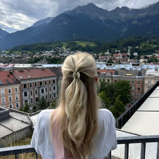 Логотип @about_switzerland_and_more - Miss Swiss 🇨🇭