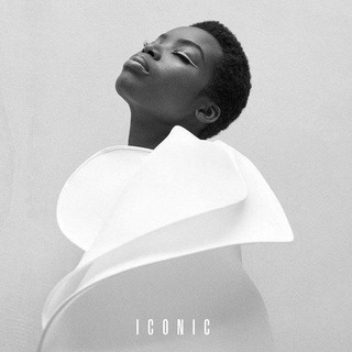 Логотип @about_vogue - О модном