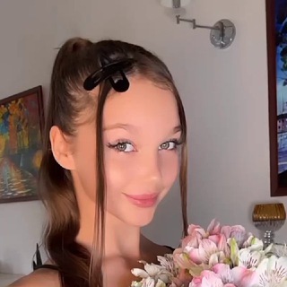 Логотип @abramovaustina - Ustina Abramova • @ustinaabramova5 • Model