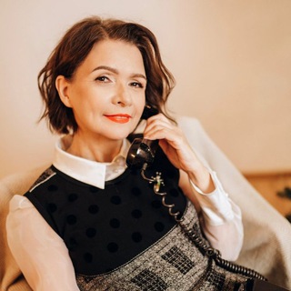 Логотип @academytelemarketing - Галина Хаустова: Продажи - это ПРО✈️движение!