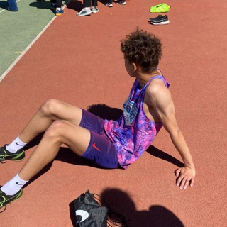 Логотип @accandmi - Moladoy