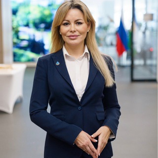 Логотип @adelsayfullina - Адель Сайфуллина