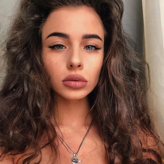 Логотип @adelveigellchat - adelveigell