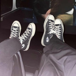 Логотип @aesthss_chat - feelings 🌲