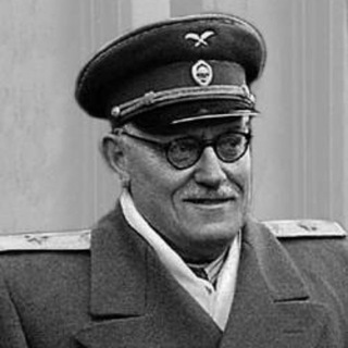 Логотип @aferist_bez_imeni - Лёд под ногами майора