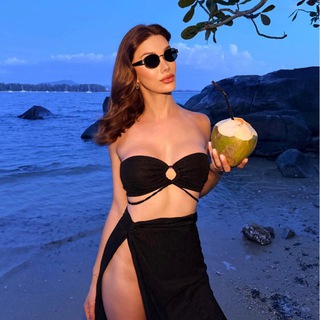 Логотип @agentjulia - AgentJulia