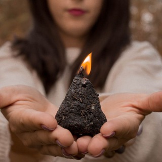 Логотип @agniveday - Свет AgniVeda