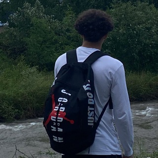 Логотип @airboy18 - Air Boy