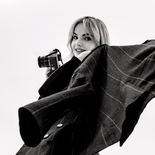 Логотип @akademiaphoto - Обучение фотографии с Эвелиной Иванской