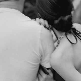 Логотип @akh_off - 𝐴𝑘𝘩 🫀🍃