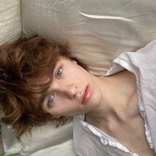 Логотип @akio_ooi - между мирами