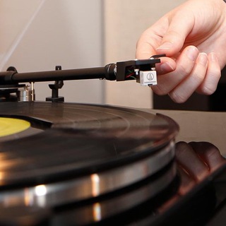 Логотип @albumdaily - Daily Album