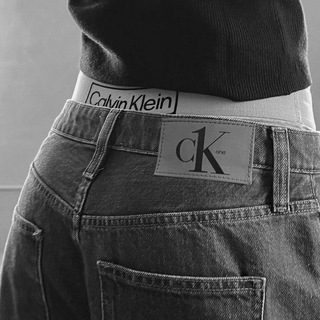 Логотип @aleexkissr - Révélations.