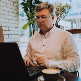 Логотип @aleksandr_euroeducation - Oleksandr Soloviov | Образование и Жизнь В ЧЕХИИ