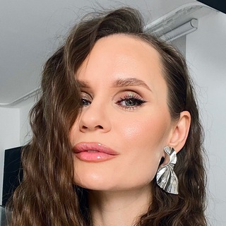 Логотип @aleksandrazubkova - Aleksandra Zubkova