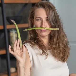 Логотип @aleksavo - Александра и авокадо