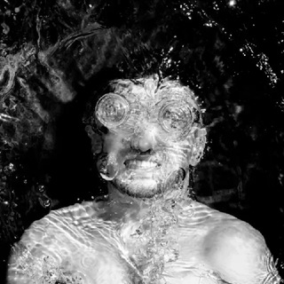 Логотип @alekseyipatovv_photo - Бложик Сквозь Стекло