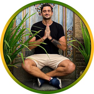 Логотип @alekskutovoy - Кутовой | путешествия • саморазвитие • блогинг