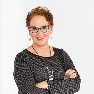 Логотип @alena_sagadeeva - Психотерапевт Алена Сагадеева