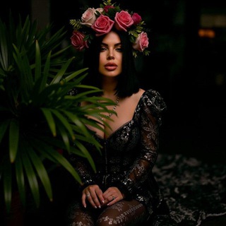 Логотип @alenalorangoroda - Алёна Лоран Гадает … 🔮