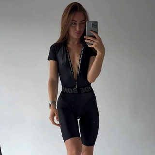 Логотип @alenamiii - Alenami_между нами