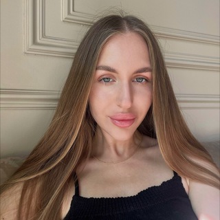 Логотип @alenareels - Алёна Вишневская