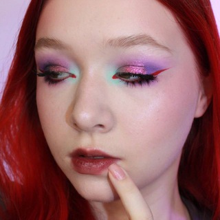 Логотип @alenasbeautyy - алёна про бьюти ❤️