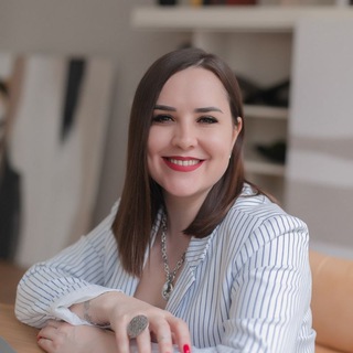 Логотип @alenassoloveva - Алёна Соловьёва: "Давайте обсудим?"