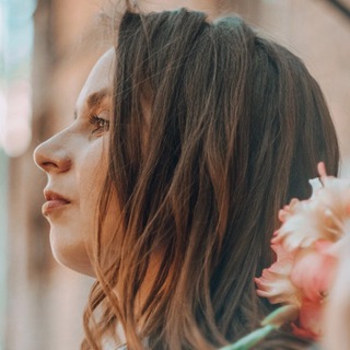 Логотип @aleshatext - Элен и ее ребята