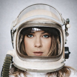 Логотип @alesialisovskaya - И чтец, и жнец | Алеся Лисовская