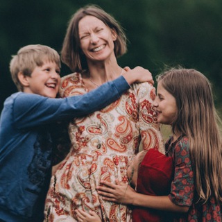 Логотип @alexandra_chernyavskaya - Александра Чернявская Семейное образование