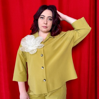 Логотип @alexandra_english_chat - Чат Английский с Александрой