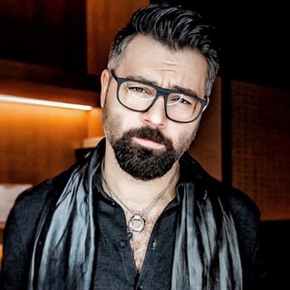 Логотип @alexchumakoff - Алексей Чумаков