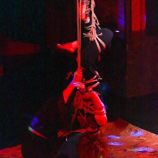 Логотип @alexhitch_ru - Alex Hitch