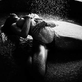 Логотип @alexkalinina - Женщина как искусство: взгляд Александры Калининой