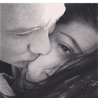 Логотип @alexmilana - Alex&Milana