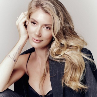 Логотип @alicedesignwonderland - Alice From Designland 🤍