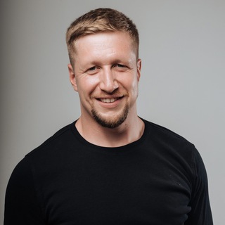 Логотип @alimov_marketing - Игорь Алимов | Смысловой маркетинг и клубы по подписке