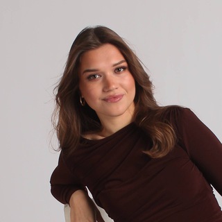 Логотип @alinagib - Алина • маркетинг & продажи в соцсетях