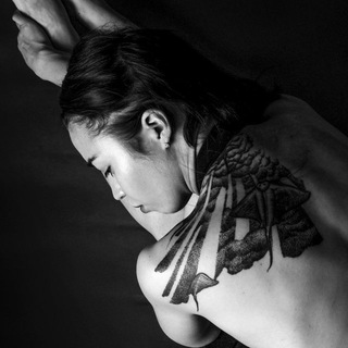 Логотип @alinakarelson - Телесный интеллект/Алина Карельсон🌳