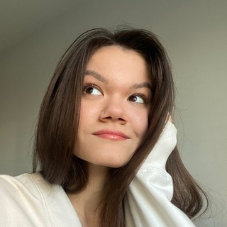 Логотип @alinandyou - рефлексун в потоке