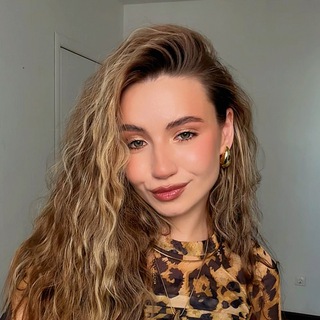 Логотип @alinaprisak - alina.prisak