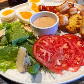 Логотип @alinarecipess - еда | рационы