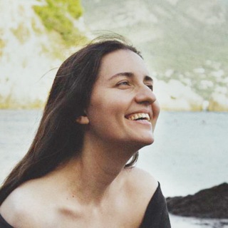 Логотип @alinasandal_contentcreator - 🍋 на motion
