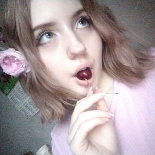 Логотип @alinavishnevaa - 𝑦𝑜𝑢 𝑙𝑜𝑜𝑘 𝑙𝑖𝑘𝑒 𝑎𝑛 𝑎𝑛𝑔𝑒𝑙