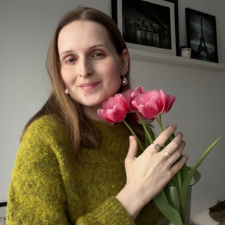 Логотип @aline_notes - Красота без смысла